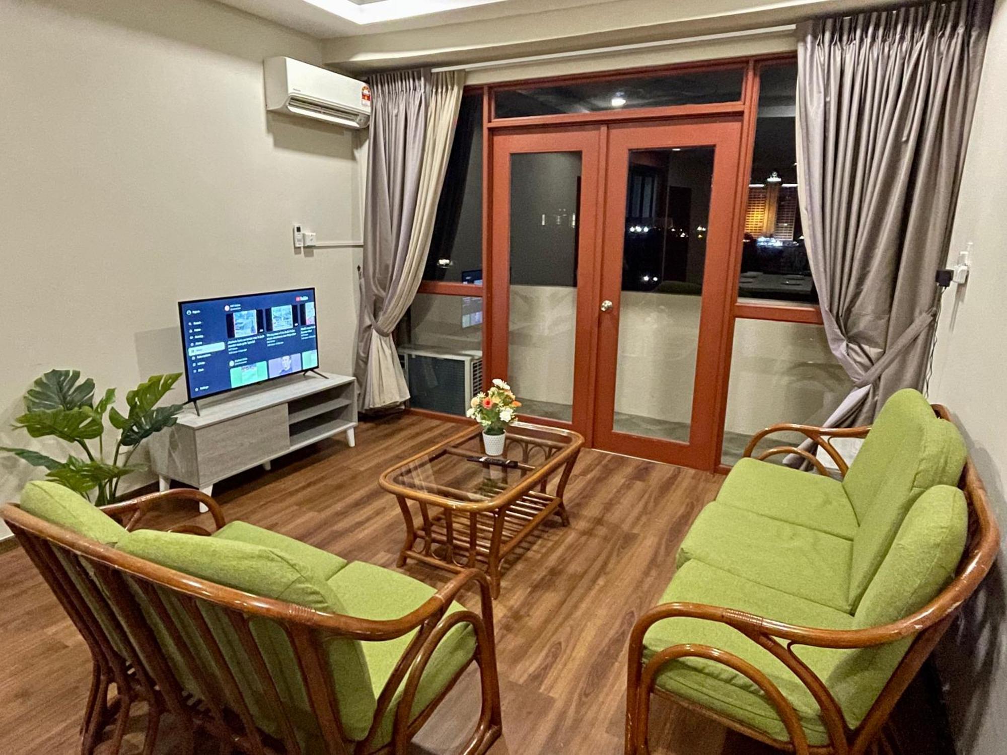 Kuching City Center Riverbank Suites With Marvelous River View Exteriér fotografie