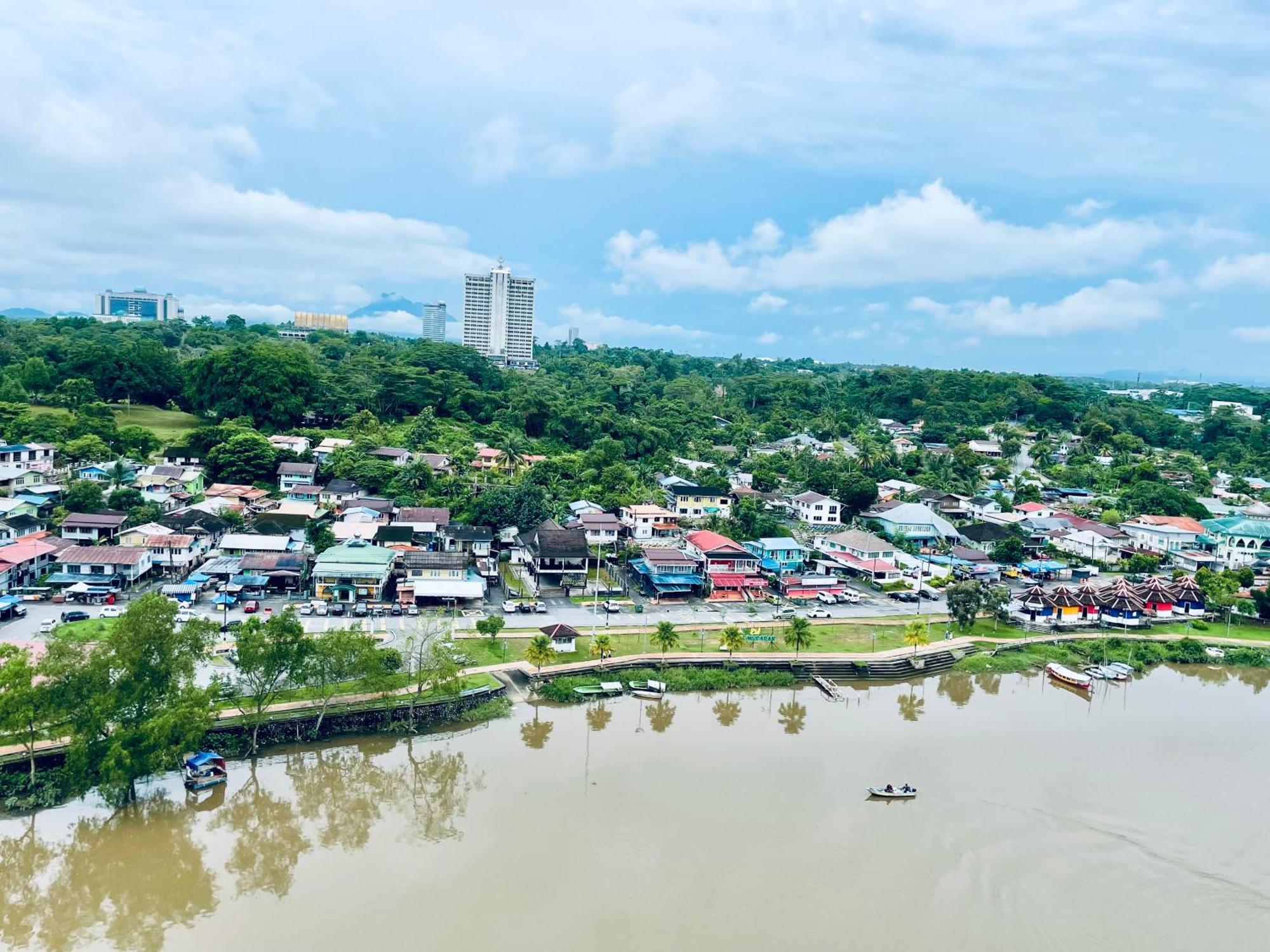 Kuching City Center Riverbank Suites With Marvelous River View Exteriér fotografie