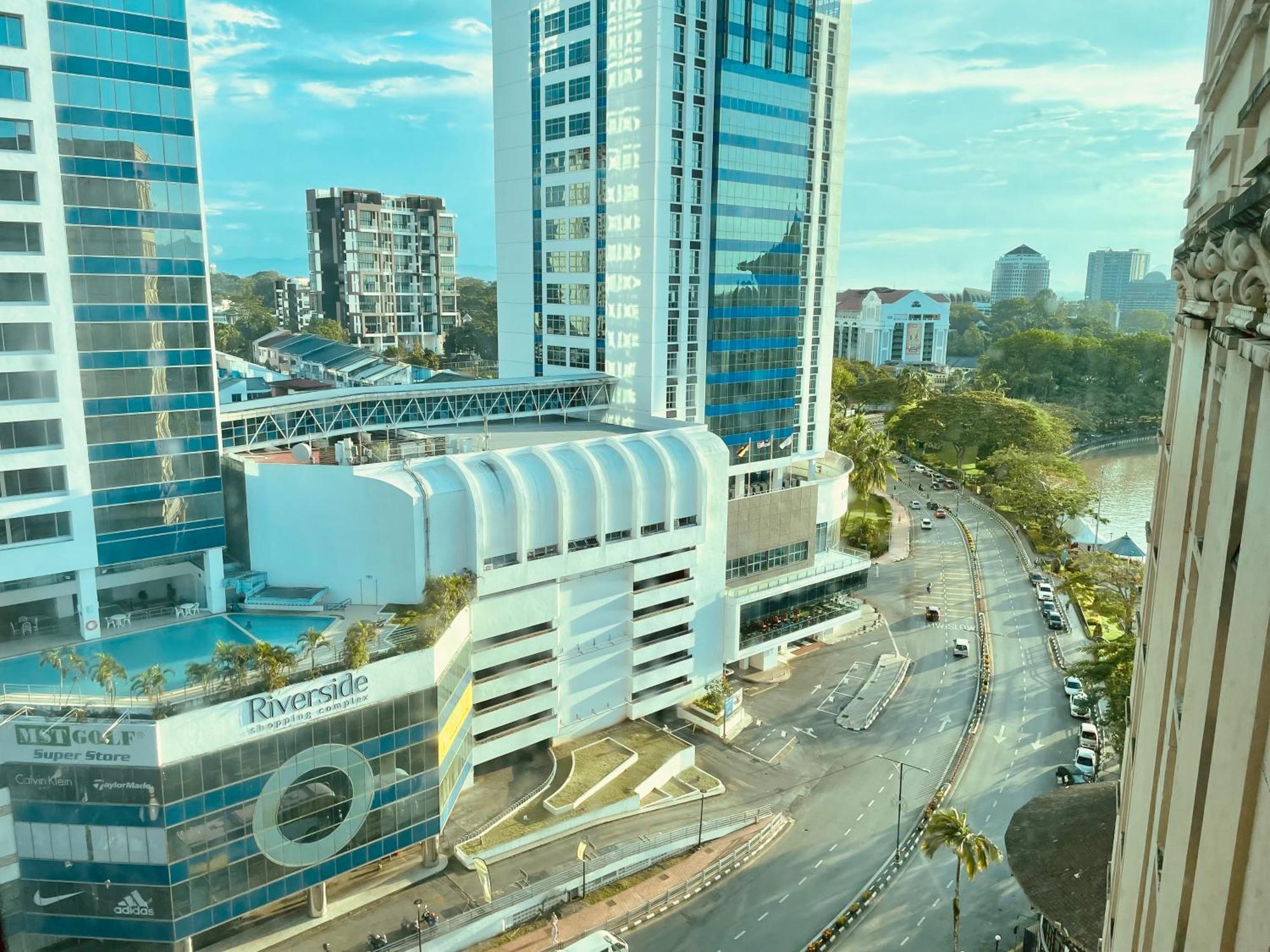 Kuching City Center Riverbank Suites With Marvelous River View Exteriér fotografie